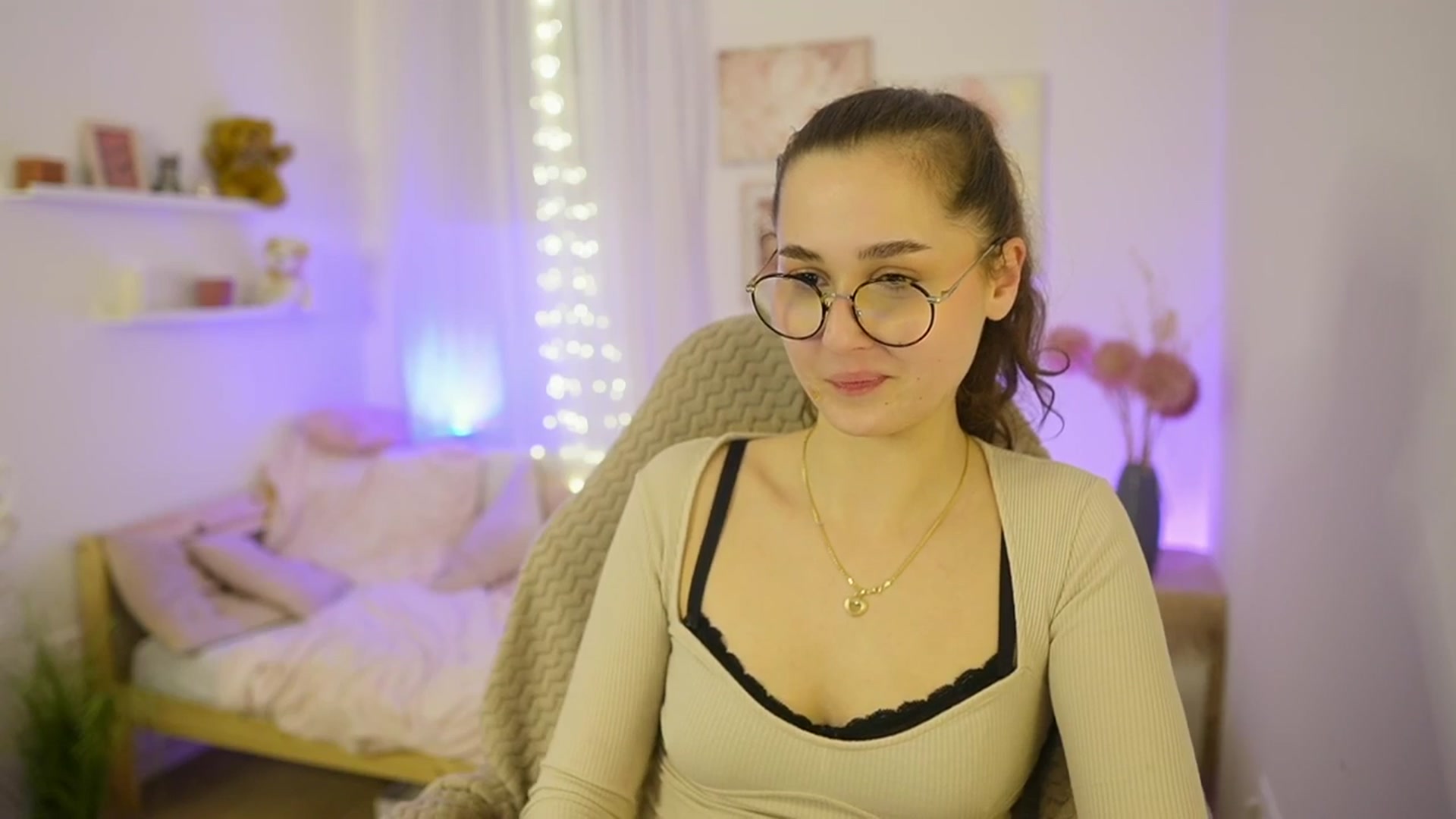 Gallery image thumbnail from Anita_Grey_'s myfreecams stream on, 01/03/2026, 23:33 image 18 of 20