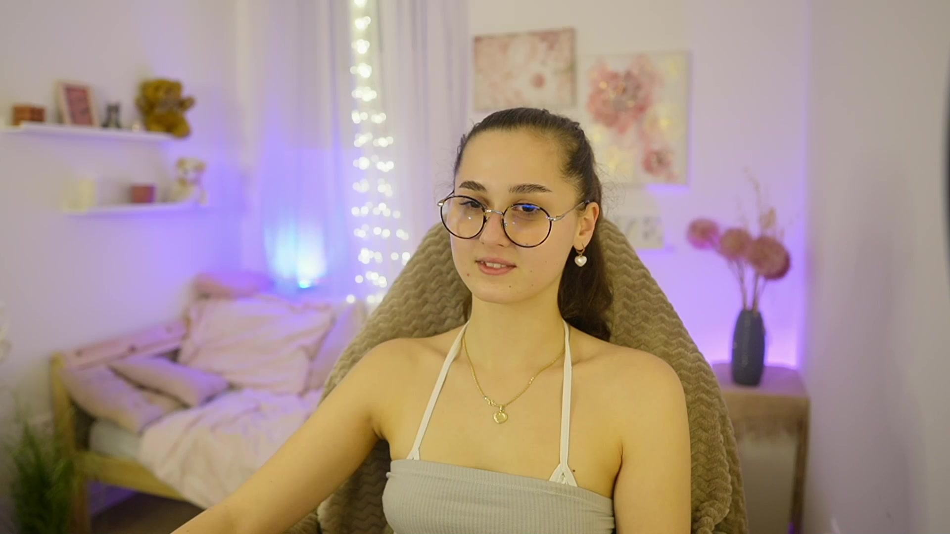 Gallery image thumbnail from Anita_Grey_'s myfreecams stream on, 01/04/2026, 19:51 image 14 of 20