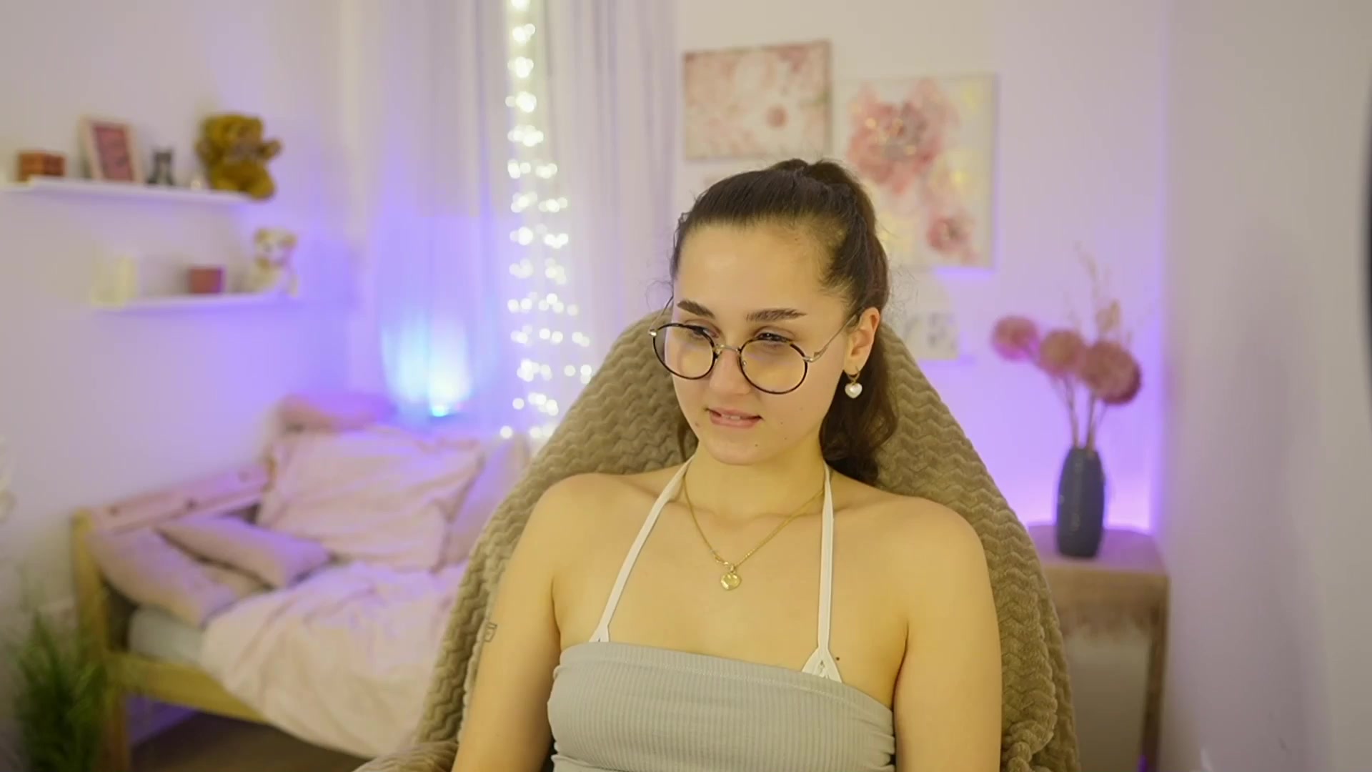 Gallery image thumbnail from Anita_Grey_'s myfreecams stream on, 01/04/2026, 19:51 image 20 of 20