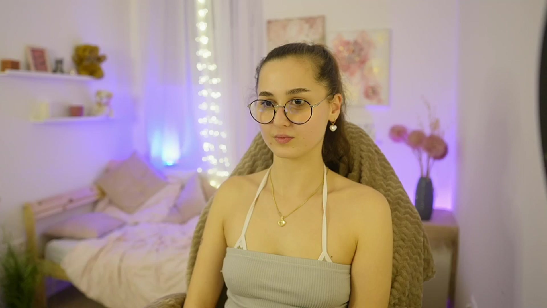 Gallery image thumbnail from Anita_Grey_'s myfreecams stream on, 01/04/2026, 23:57 image 12 of 20