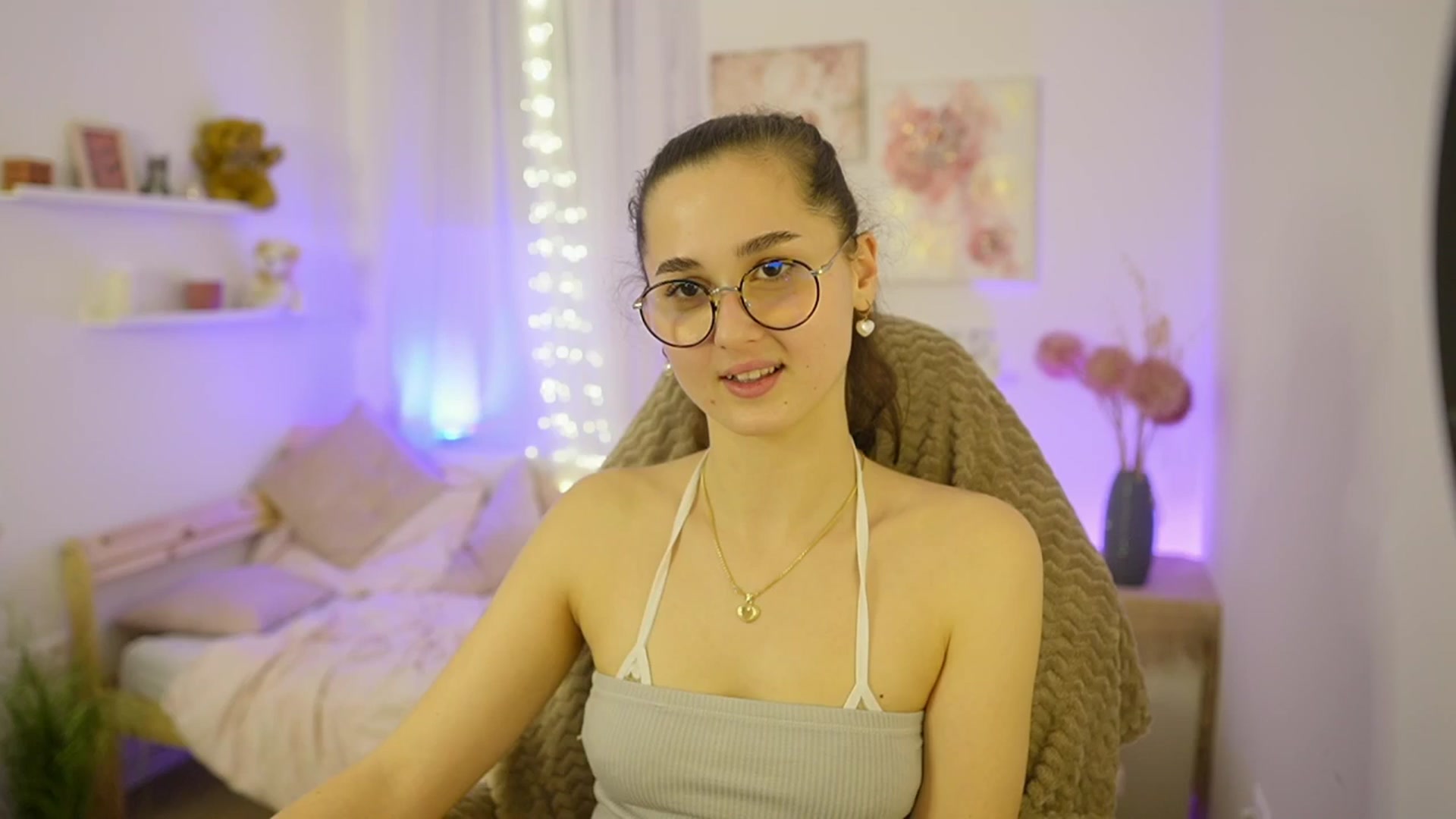 Gallery image thumbnail from Anita_Grey_'s myfreecams stream on, 01/04/2026, 23:57 image 13 of 20