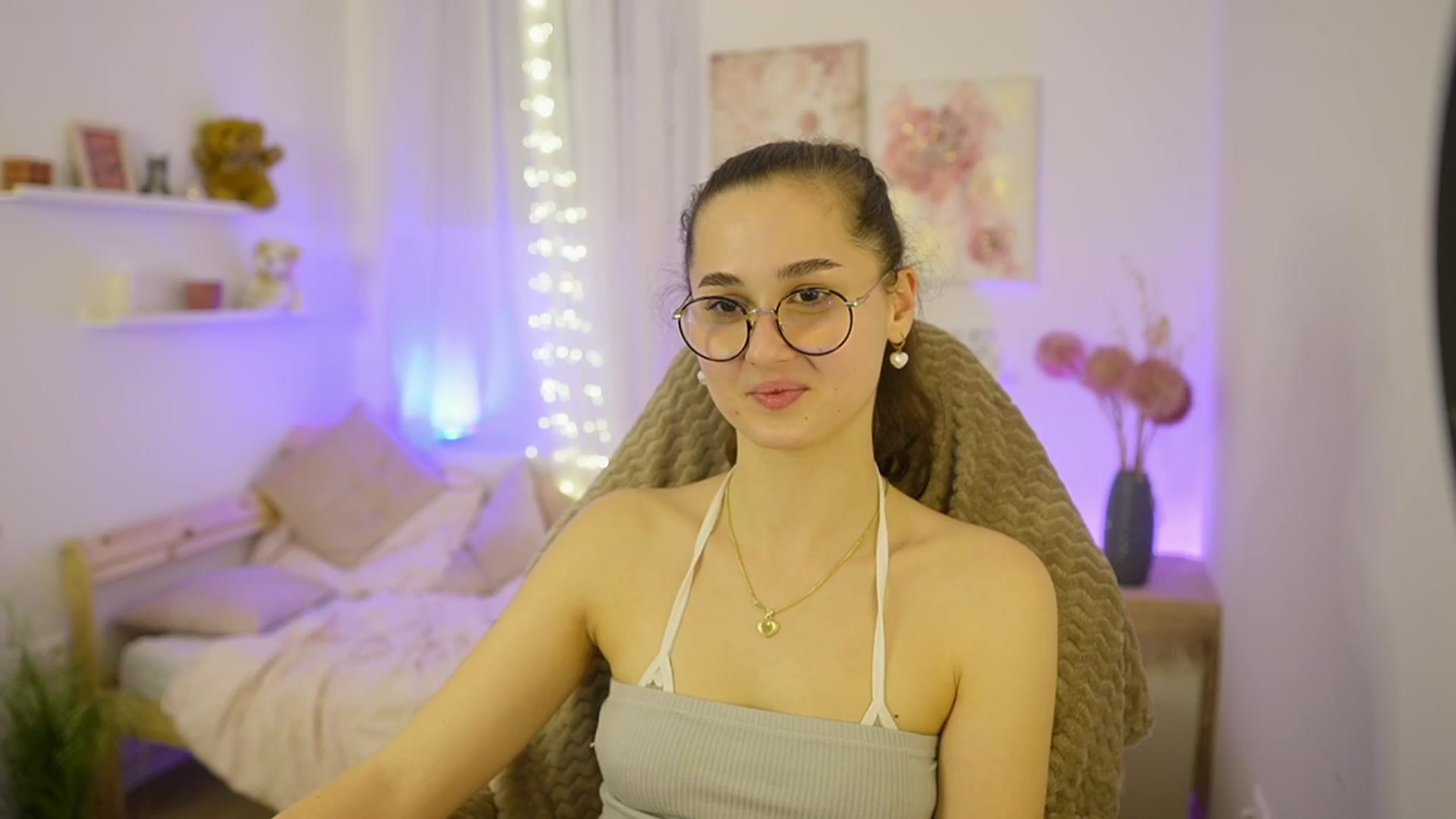 Gallery image thumbnail from Anita_Grey_'s myfreecams stream on, 01/04/2026, 23:57 image 18 of 20