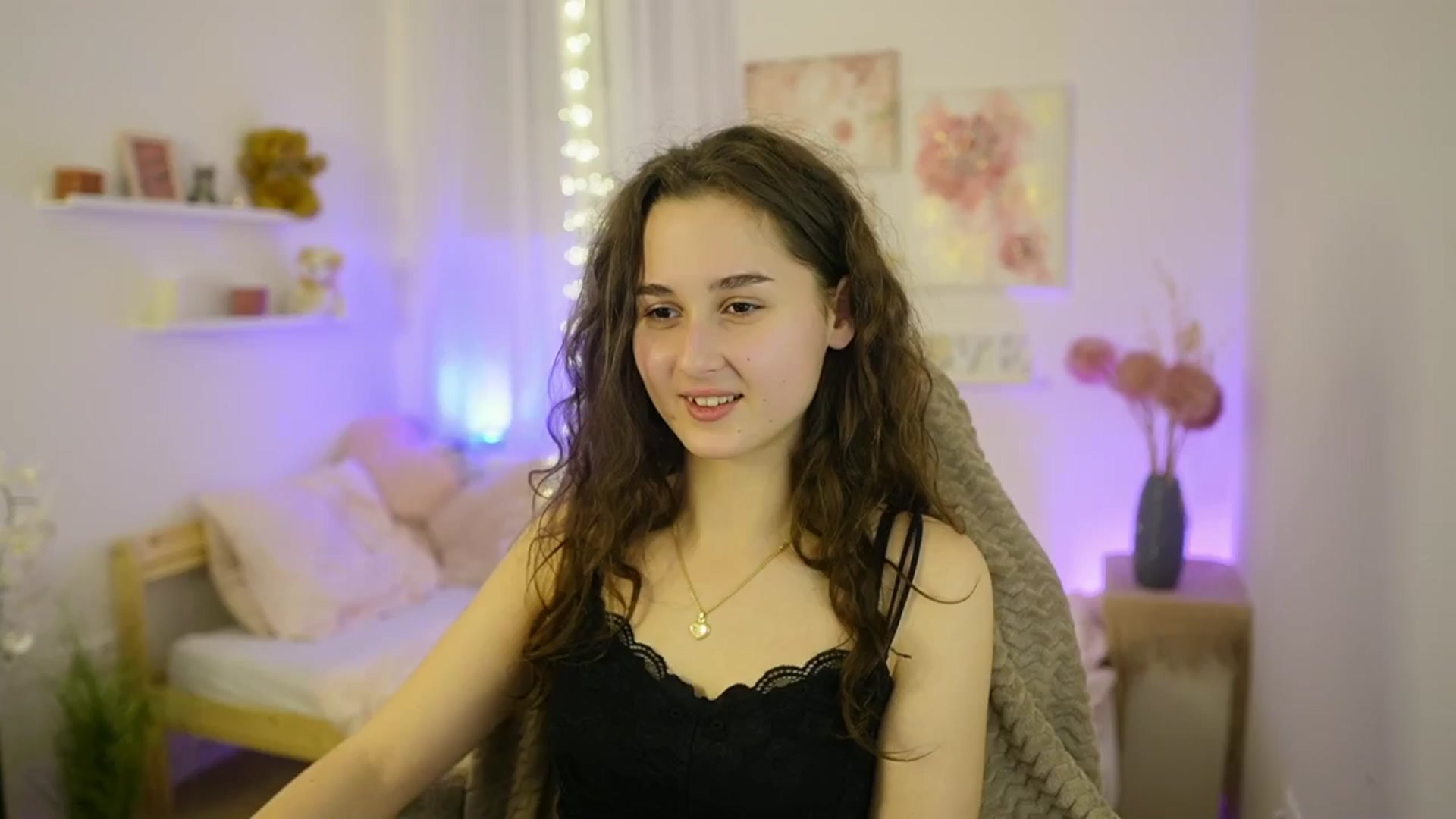Gallery image thumbnail from Anita_Grey_'s myfreecams stream on, 01/05/2026, 22:43 image 16 of 20