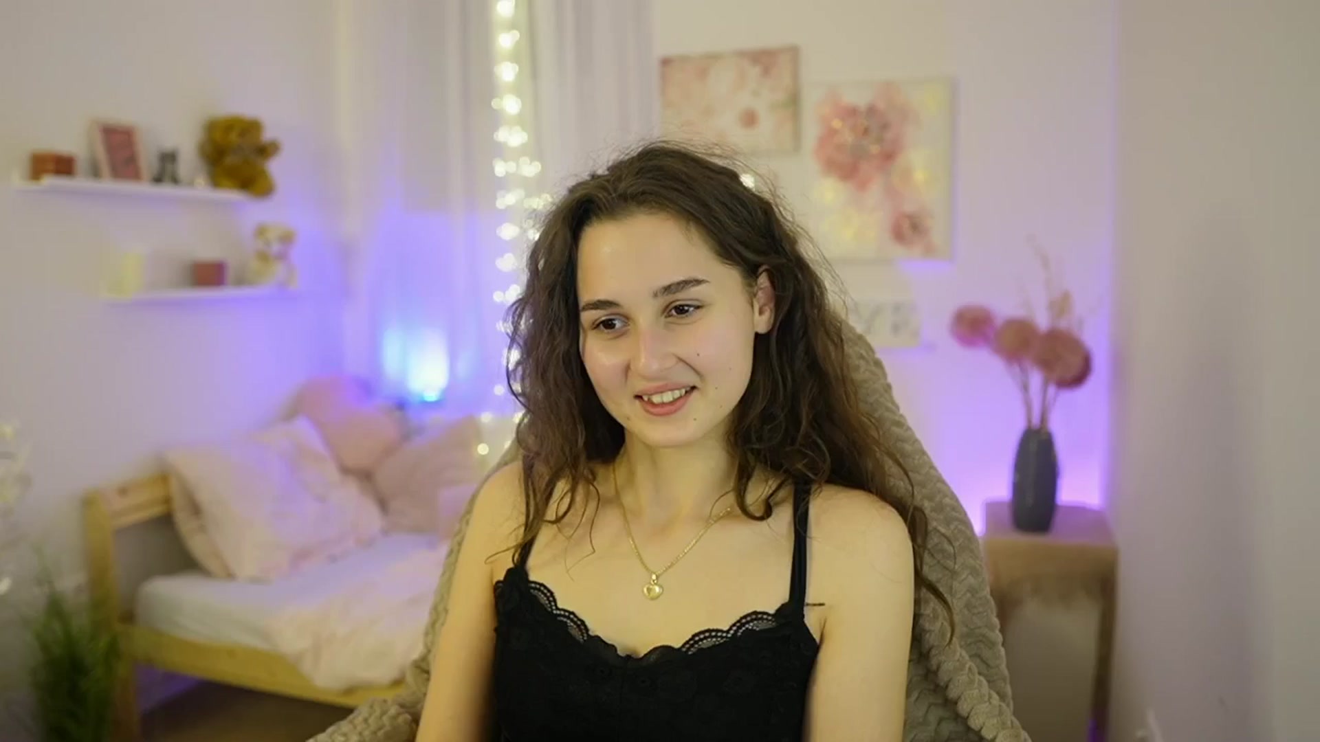 Gallery image thumbnail from Anita_Grey_'s myfreecams stream on, 01/05/2026, 22:43 image 3 of 20