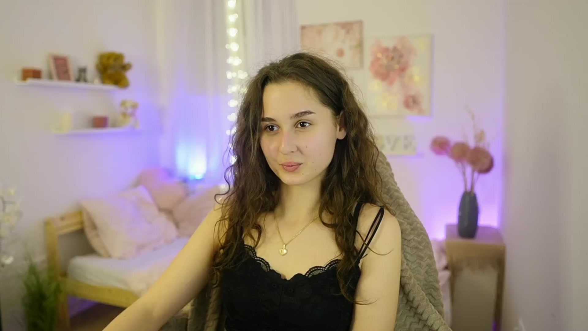 Gallery image thumbnail from Anita_Grey_'s myfreecams stream on, 01/05/2026, 22:43 image 17 of 20