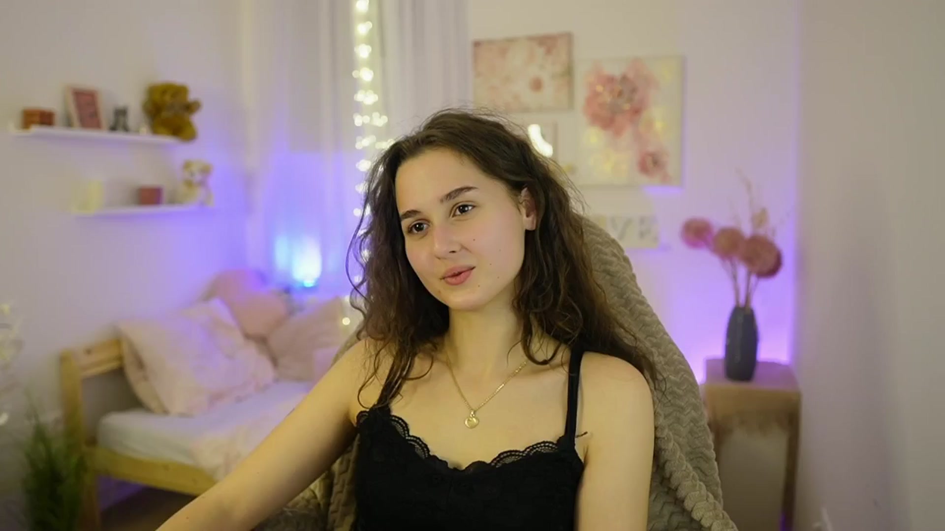 Gallery image thumbnail from Anita_Grey_'s myfreecams stream on, 01/05/2026, 22:43 image 4 of 20