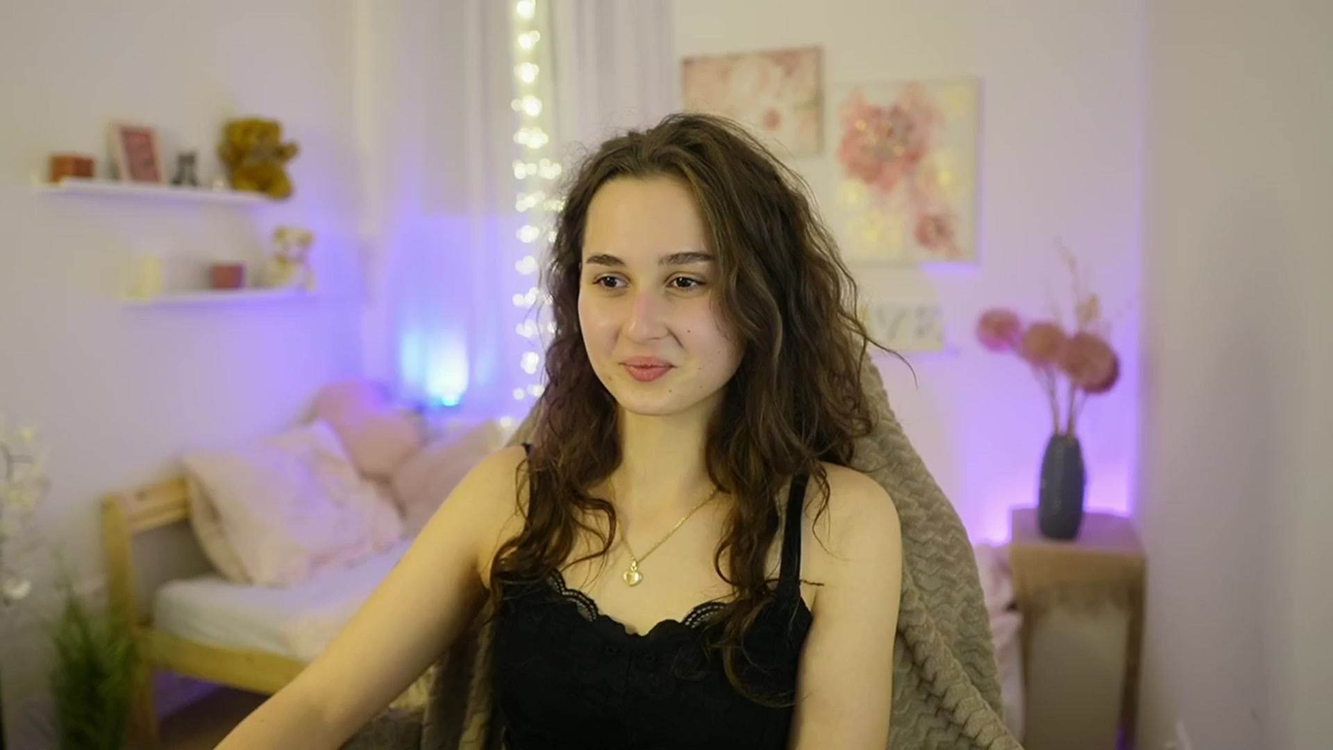 Gallery image thumbnail from Anita_Grey_'s myfreecams stream on, 01/05/2026, 22:43 image 18 of 20