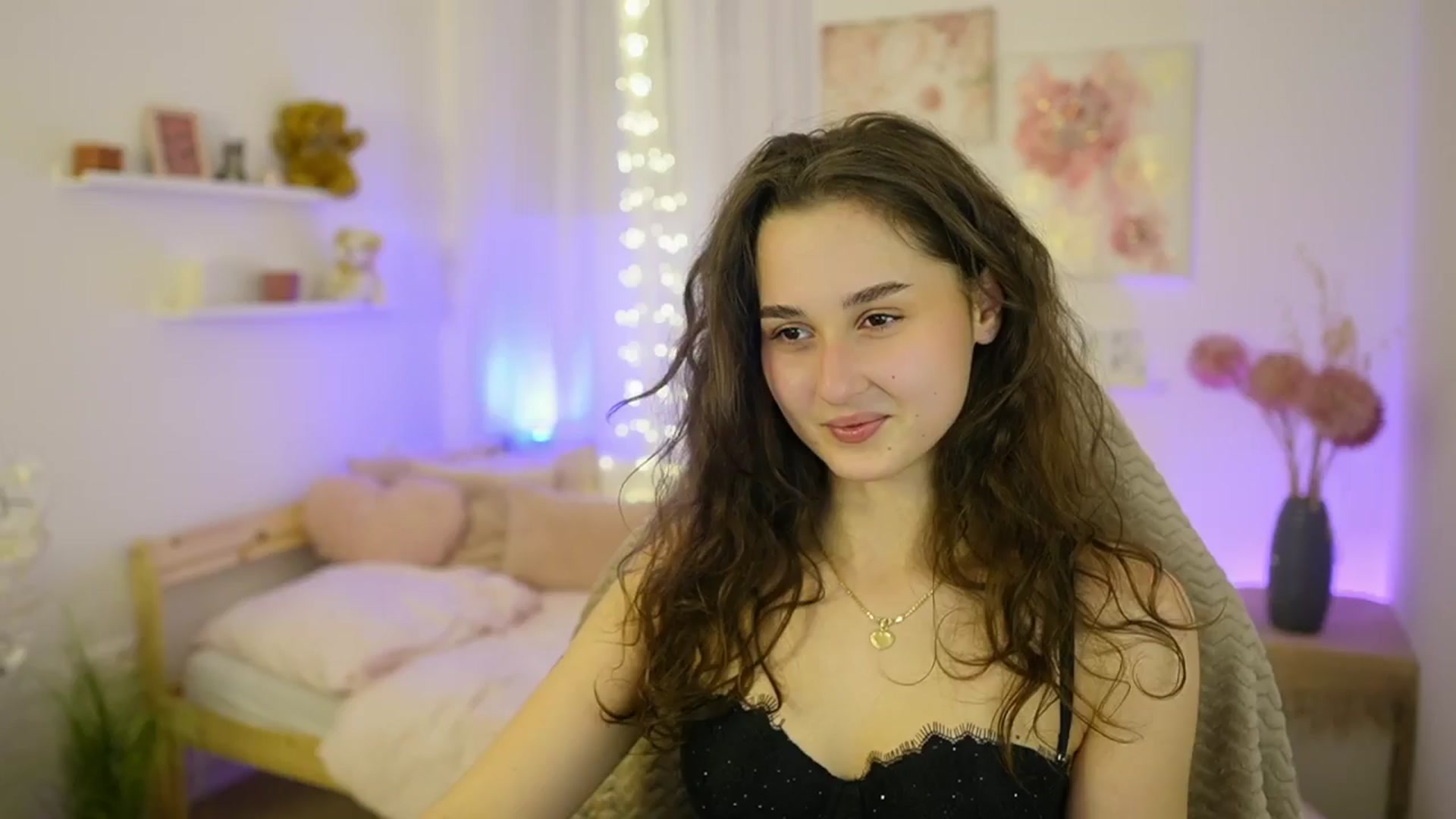 Gallery image thumbnail from Anita_Grey_'s myfreecams stream on, 01/07/2026, 20:18 image 16 of 20