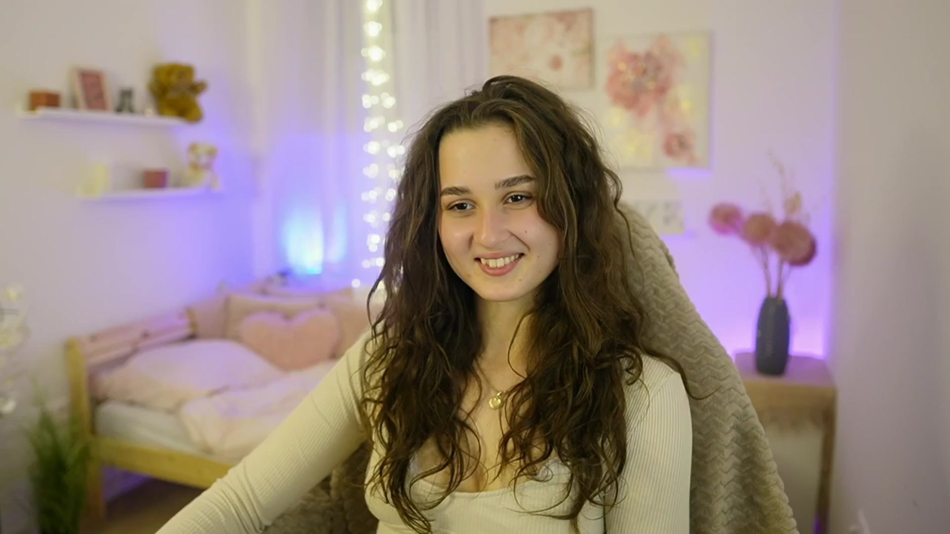 Gallery image thumbnail from Anita_Grey_'s myfreecams stream on, 01/08/2026, 20:40 image 6 of 20