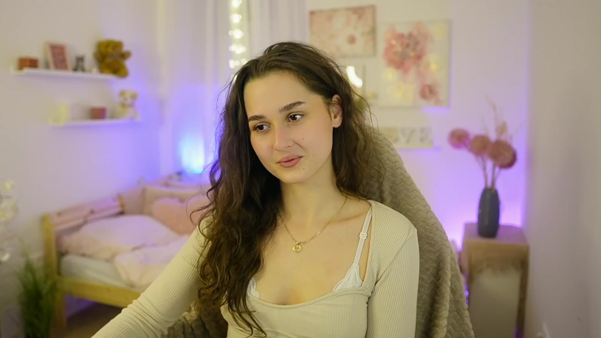 Gallery image thumbnail from Anita_Grey_'s myfreecams stream on, 01/08/2026, 20:40 image 12 of 20
