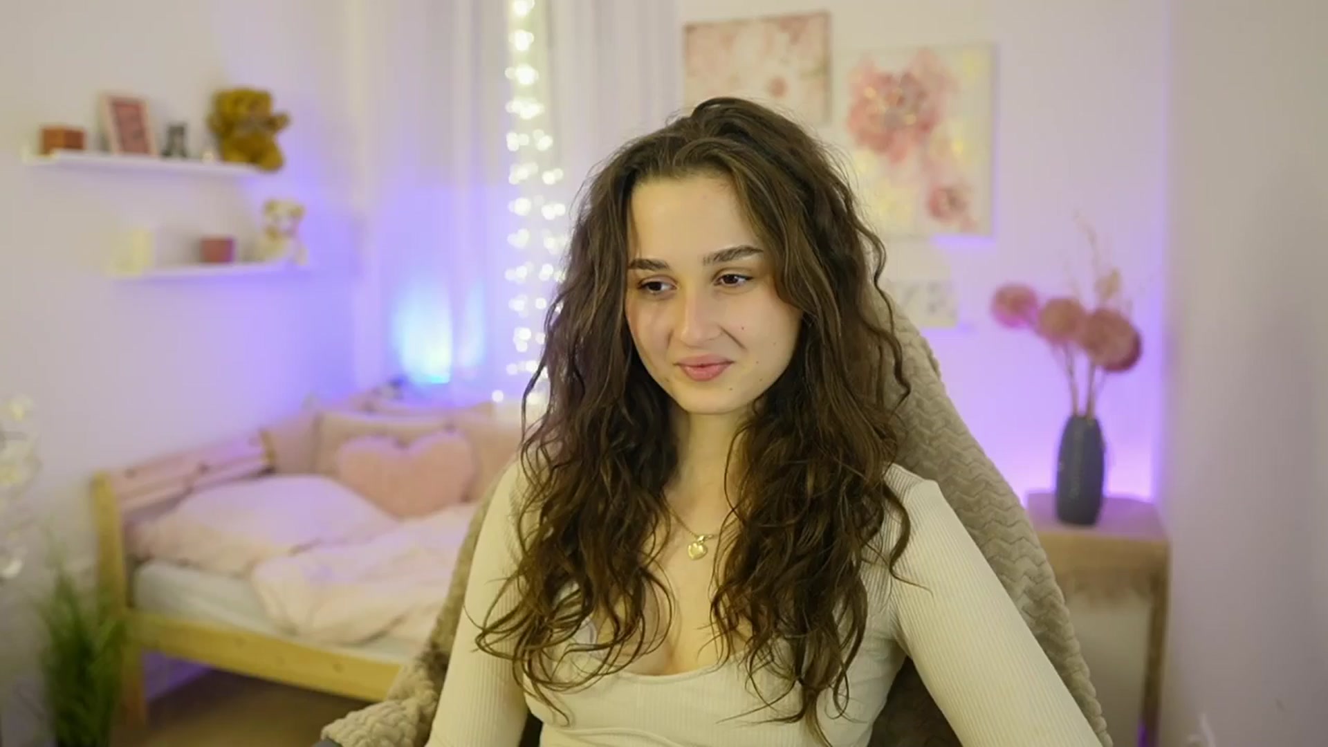 Gallery image thumbnail from Anita_Grey_'s myfreecams stream on, 01/08/2026, 20:40 image 4 of 20