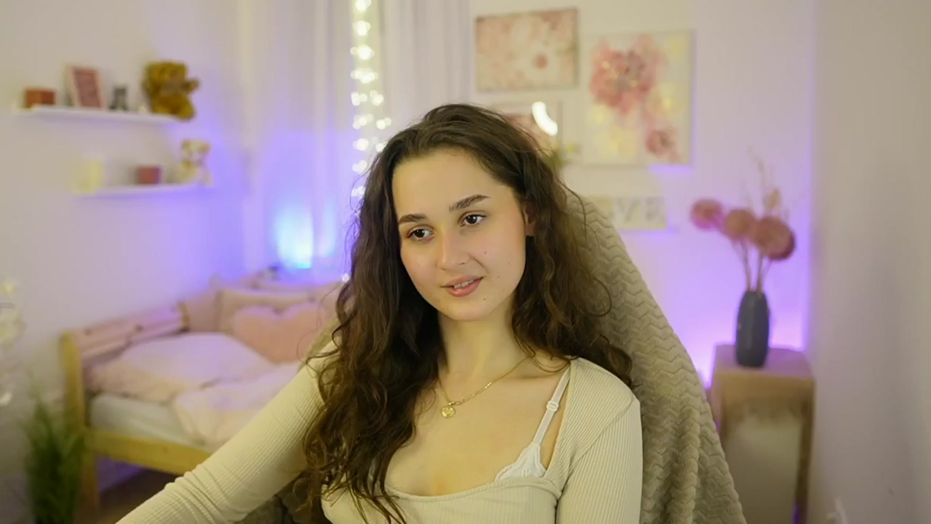 Gallery image thumbnail from Anita_Grey_'s myfreecams stream on, 01/08/2026, 20:40 image 15 of 20
