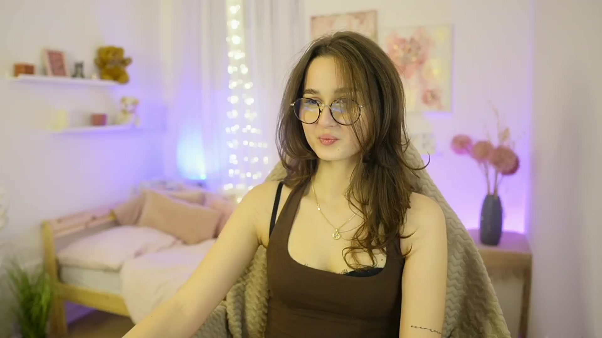Gallery image thumbnail from Anita_Grey_'s myfreecams stream on, 01/10/2026, 21:13 image 2 of 20