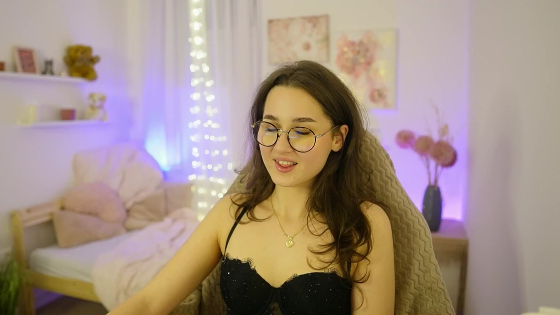 Gallery image thumbnail from Anita_Grey_'s myfreecams stream on, 01/11/2026, 24:00 image 14 of 20