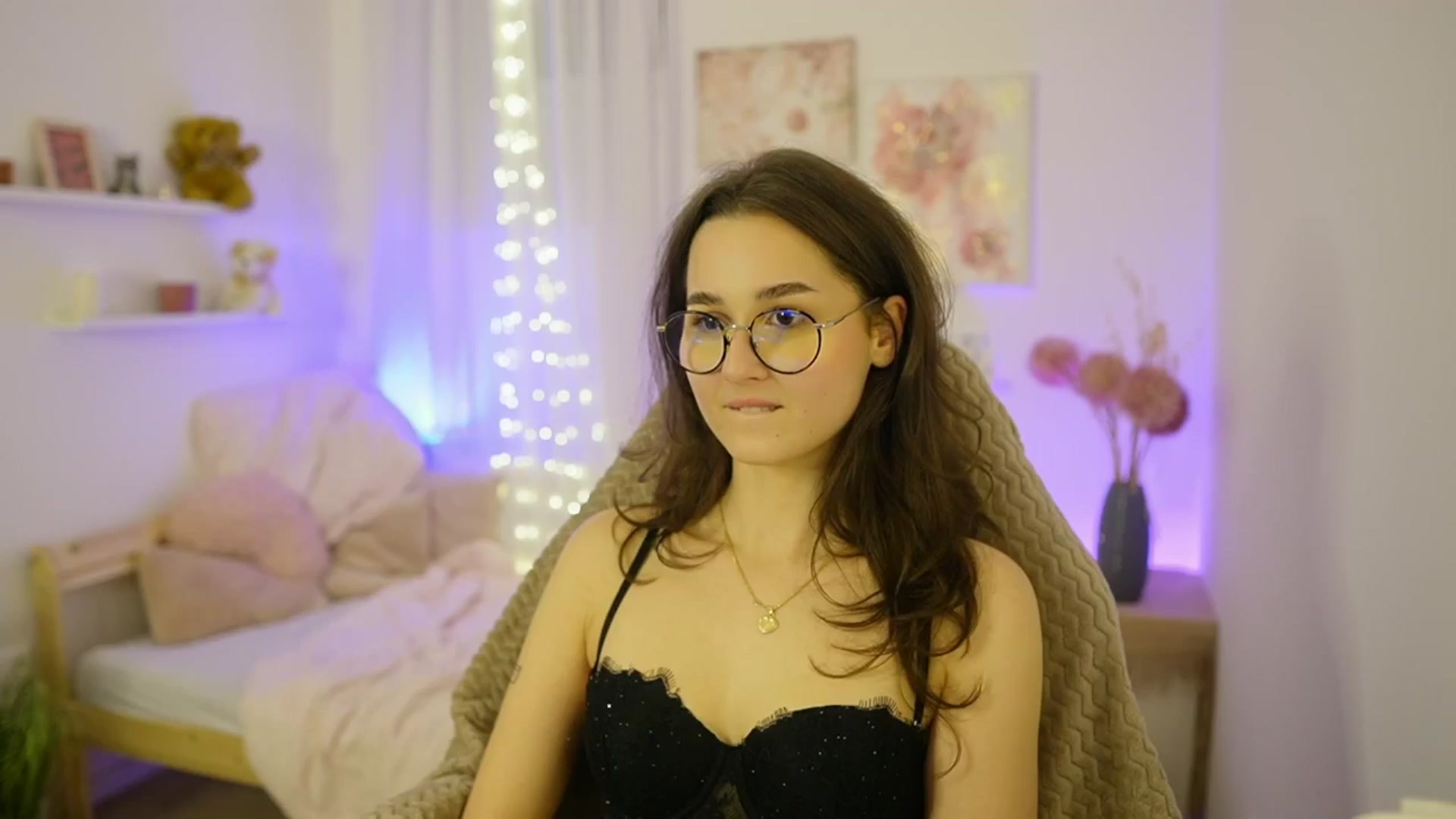 Gallery image thumbnail from Anita_Grey_'s myfreecams stream on, 01/11/2026, 24:00 image 18 of 20