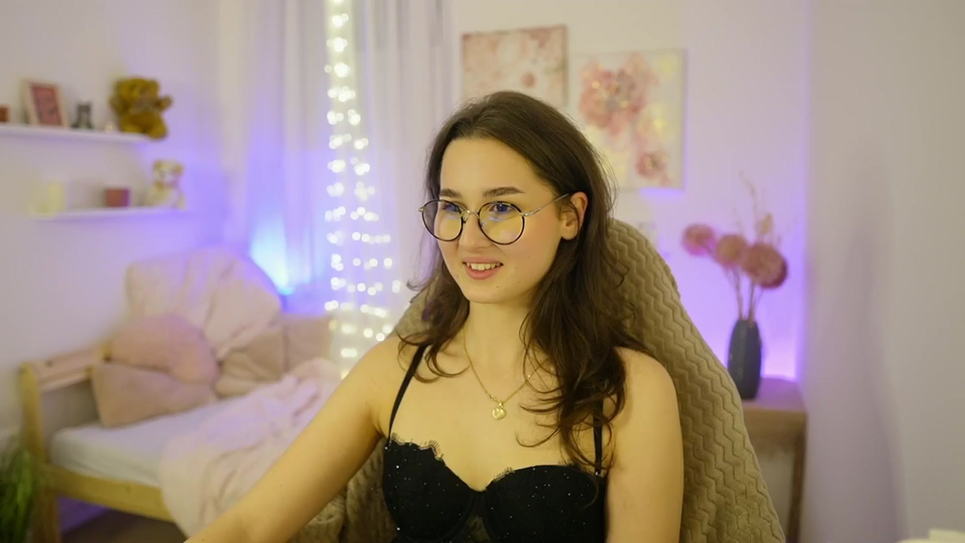 Gallery image thumbnail from Anita_Grey_'s myfreecams stream on, 01/11/2026, 24:00 image 7 of 20