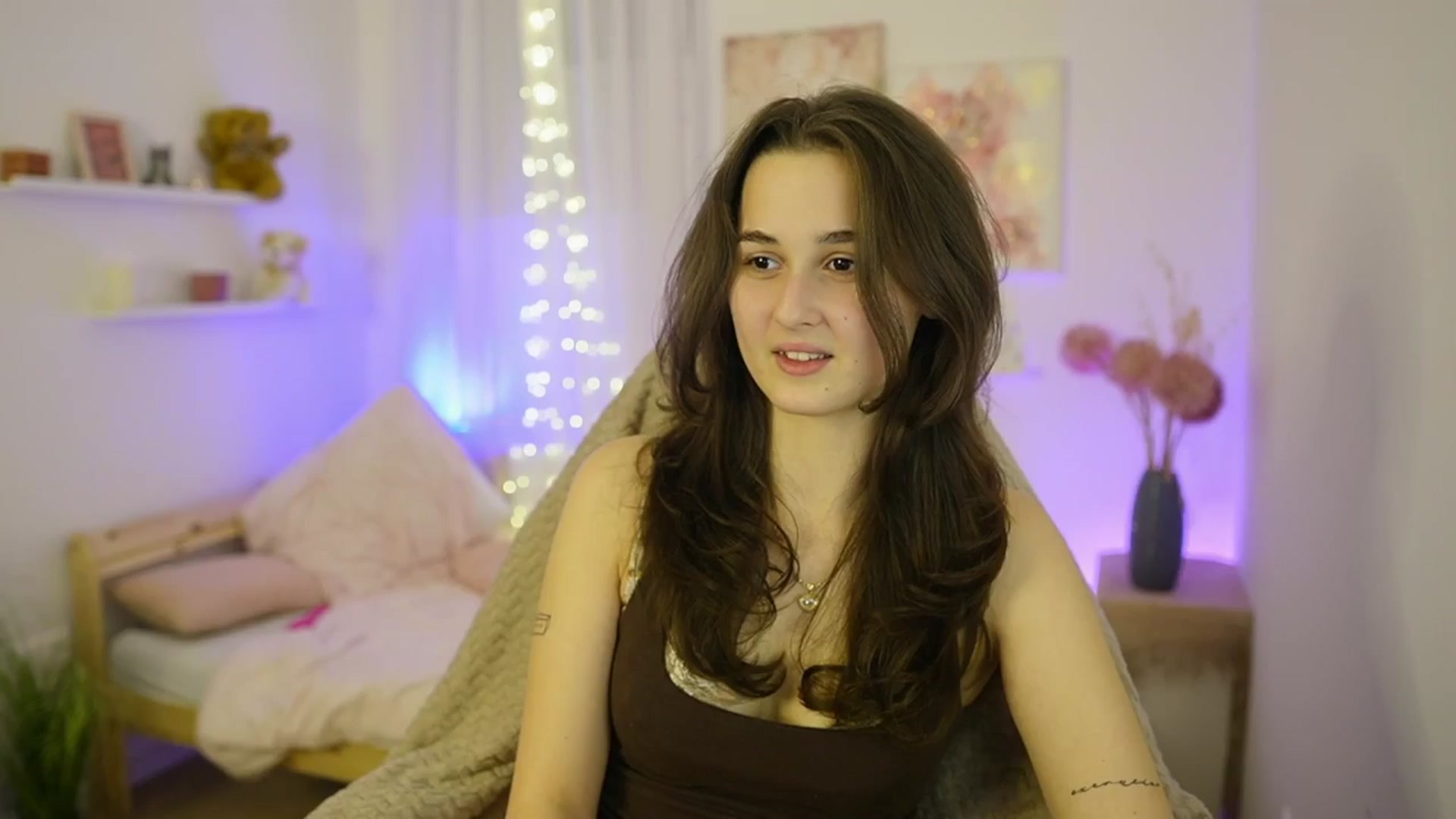 Gallery image thumbnail from Anita_Grey_'s myfreecams stream on, 01/13/2026, 24:00 image 10 of 20