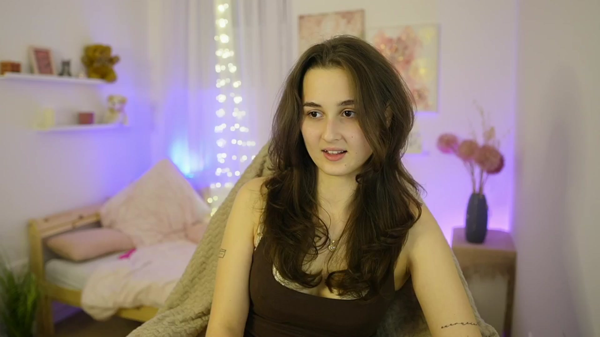 Gallery image thumbnail from Anita_Grey_'s myfreecams stream on, 01/13/2026, 24:00 image 4 of 20