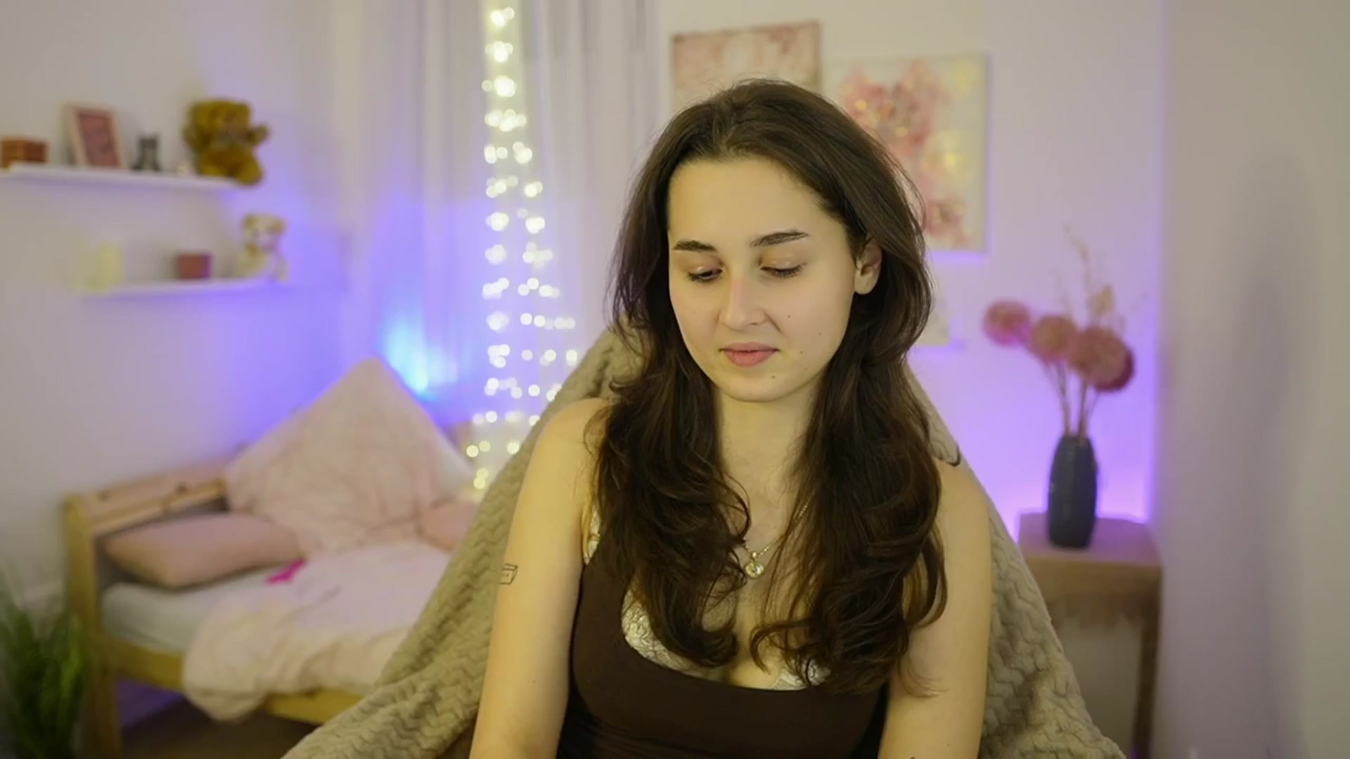 Gallery image thumbnail from Anita_Grey_'s myfreecams stream on, 01/13/2026, 24:14 image 17 of 20