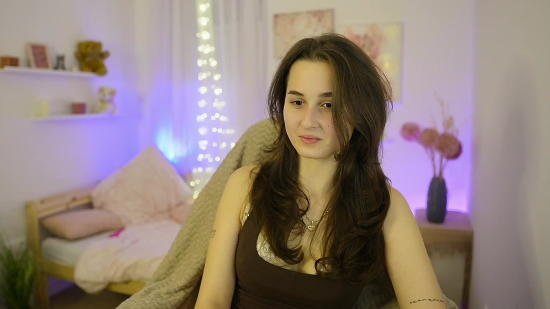 Gallery image thumbnail from Anita_Grey_'s myfreecams stream on, 01/13/2026, 24:14 image 5 of 20
