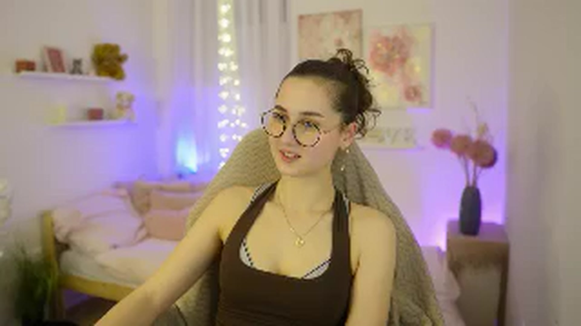 Gallery image thumbnail from Anita_Grey_'s myfreecams stream on, 01/20/2026, 20:36 image 2 of 20