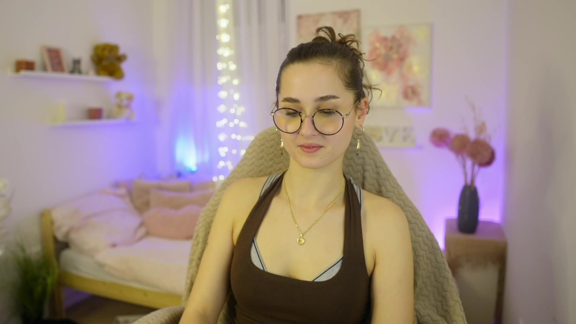 Gallery image thumbnail from Anita_Grey_'s myfreecams stream on, 01/20/2026, 20:36 image 8 of 20