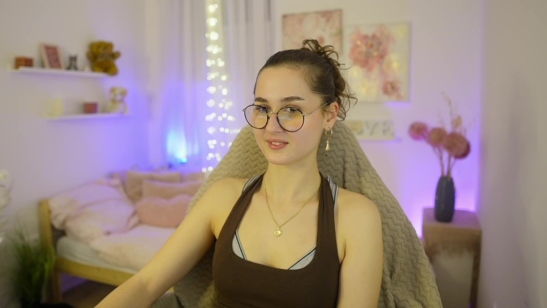 Gallery image thumbnail from Anita_Grey_'s myfreecams stream on, 01/20/2026, 20:36 image 10 of 20