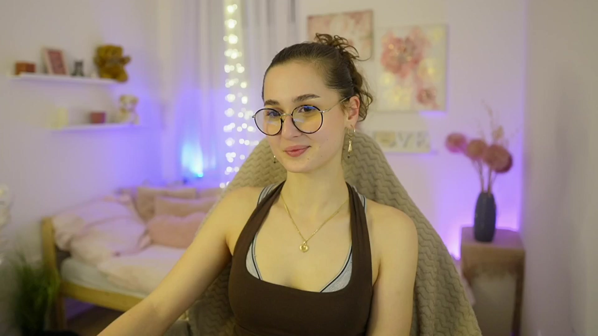 Gallery image thumbnail from Anita_Grey_'s myfreecams stream on, 01/20/2026, 20:56 image 1 of 20