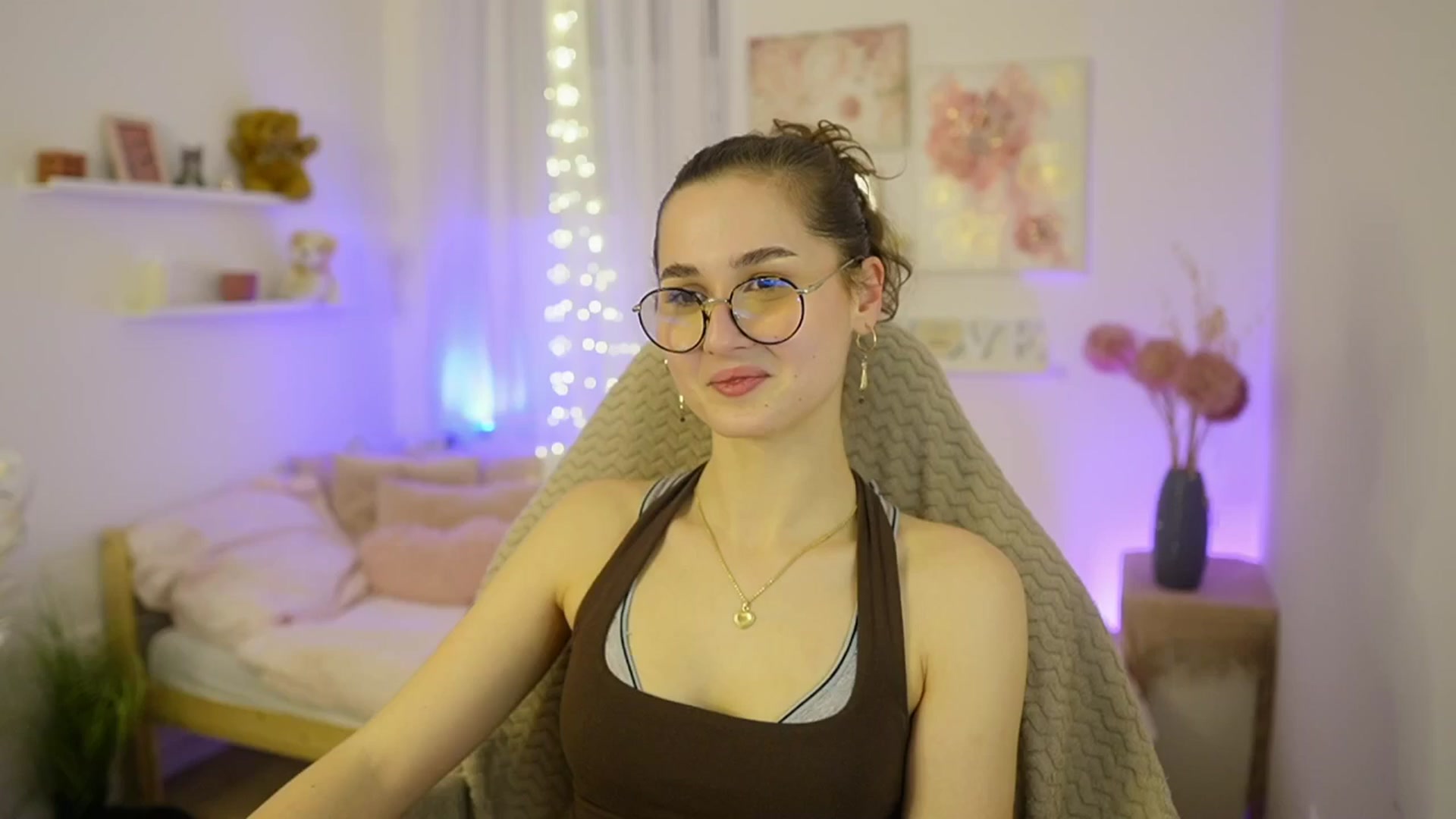 Gallery image thumbnail from Anita_Grey_'s myfreecams stream on, 01/20/2026, 20:56 image 13 of 20