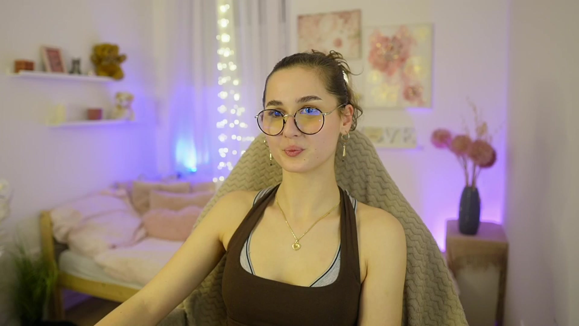 Gallery image thumbnail from Anita_Grey_'s myfreecams stream on, 01/20/2026, 20:56 image 12 of 20