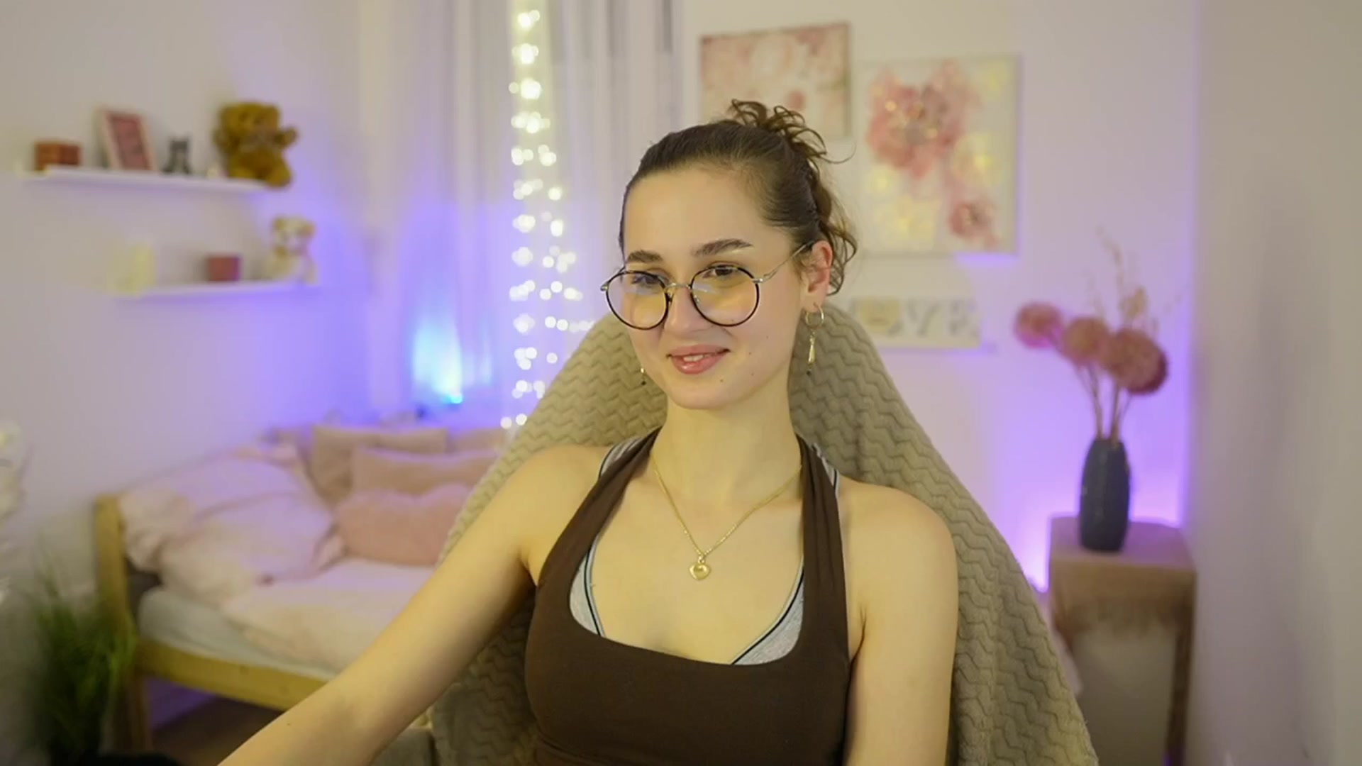 Gallery image thumbnail from Anita_Grey_'s myfreecams stream on, 01/20/2026, 20:56 image 7 of 20