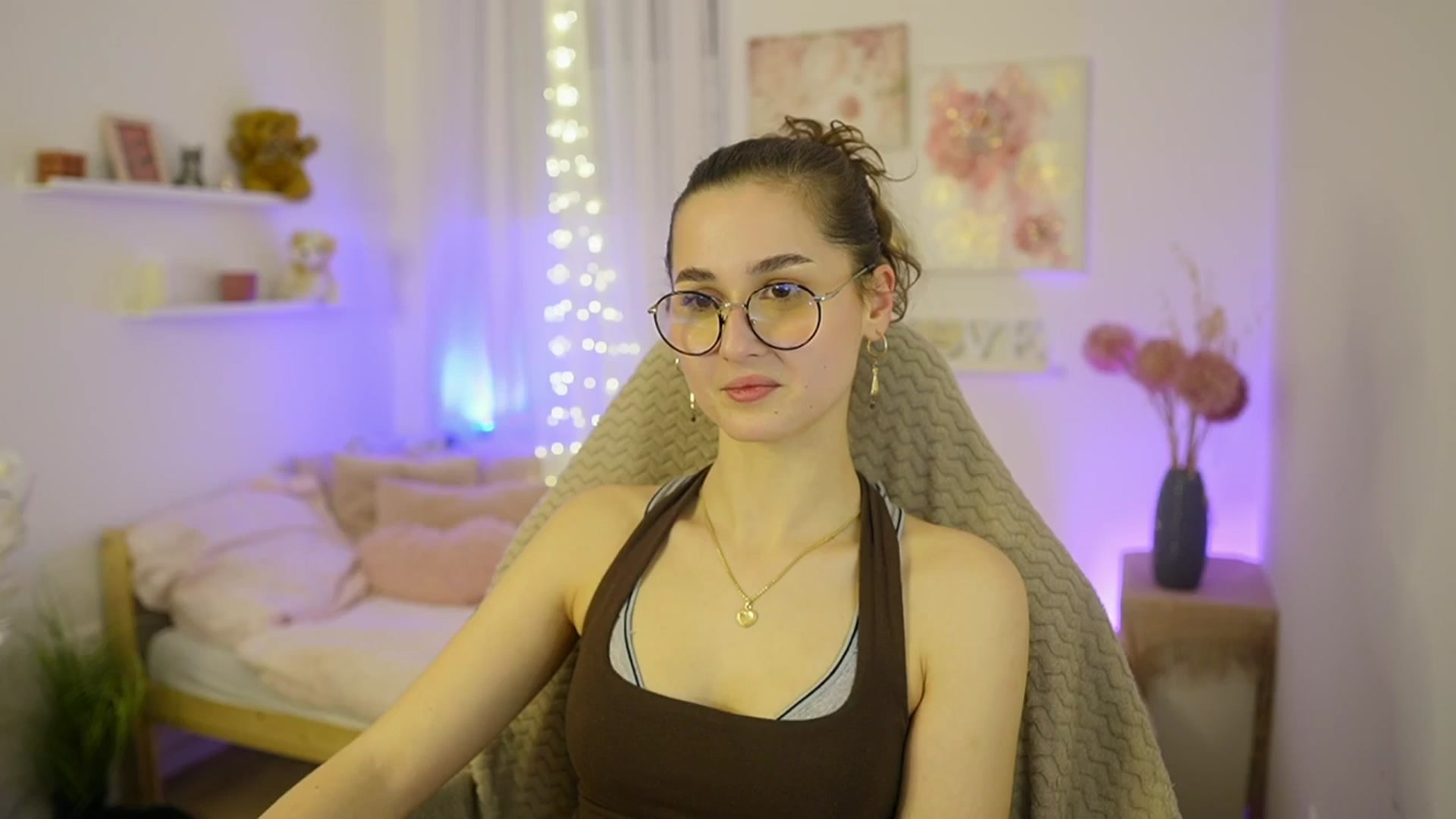 Gallery image thumbnail from Anita_Grey_'s myfreecams stream on, 01/20/2026, 20:56 image 20 of 20