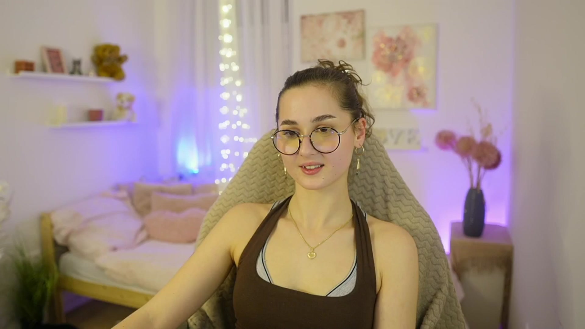 Gallery image thumbnail from Anita_Grey_'s myfreecams stream on, 01/20/2026, 22:20 image 12 of 20