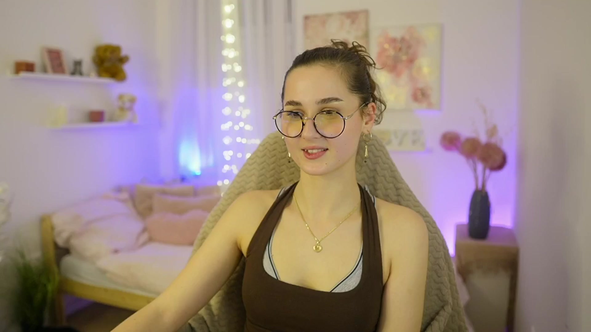 Gallery image thumbnail from Anita_Grey_'s myfreecams stream on, 01/20/2026, 22:20 image 13 of 20