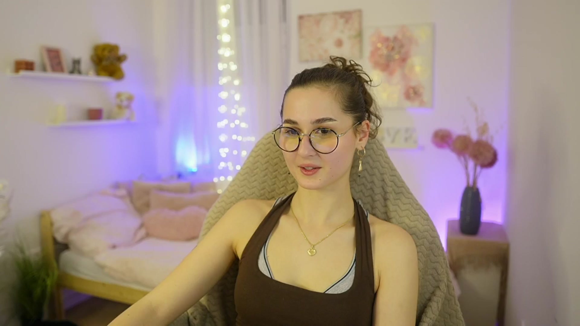 Gallery image thumbnail from Anita_Grey_'s myfreecams stream on, 01/20/2026, 22:20 image 10 of 20