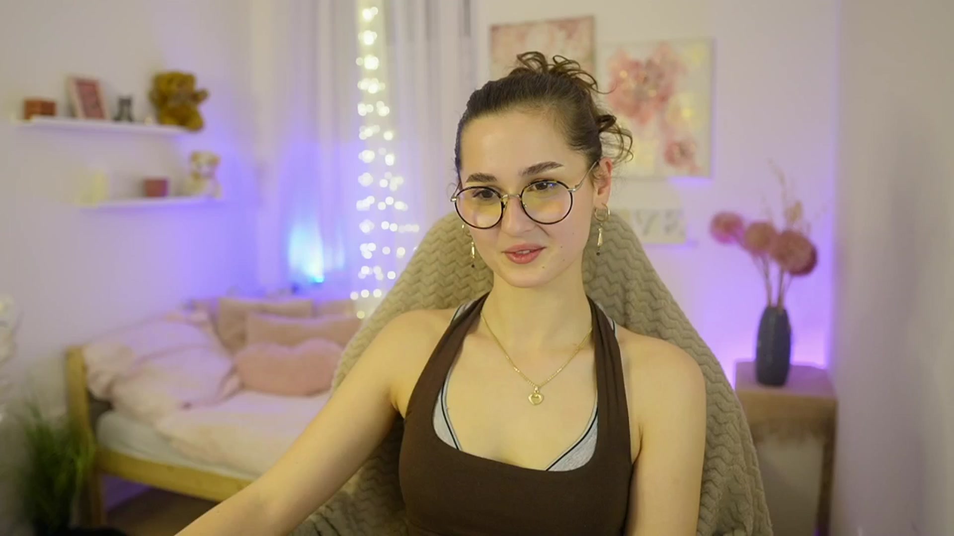 Gallery image thumbnail from Anita_Grey_'s myfreecams stream on, 01/20/2026, 22:20 image 17 of 20