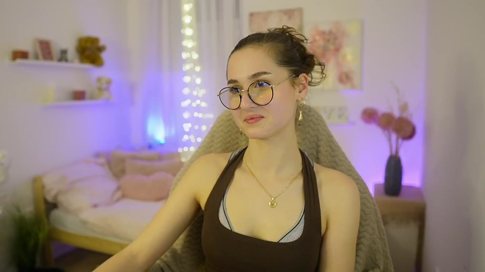 Gallery image thumbnail from Anita_Grey_'s myfreecams stream on, 01/20/2026, 22:20 image 15 of 20