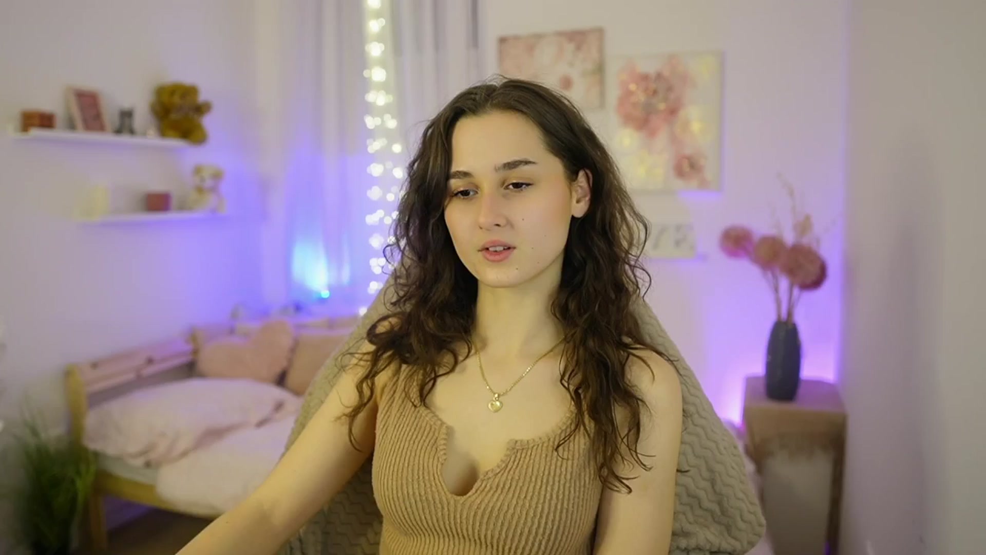Gallery image thumbnail from Anita_Grey_'s myfreecams stream on, 01/21/2026, 20:02 image 10 of 20