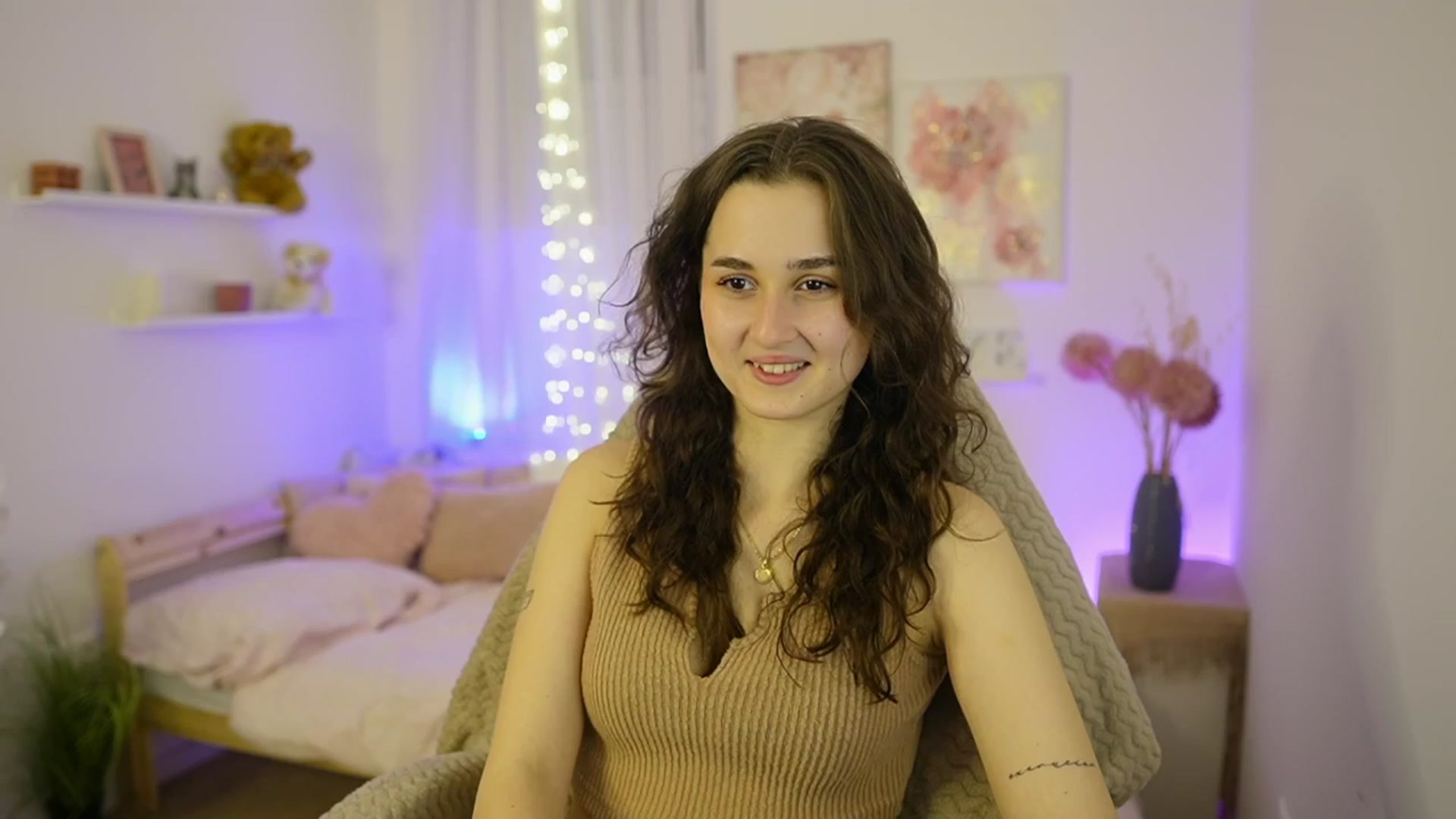 Gallery image thumbnail from Anita_Grey_'s myfreecams stream on, 01/21/2026, 20:02 image 3 of 20