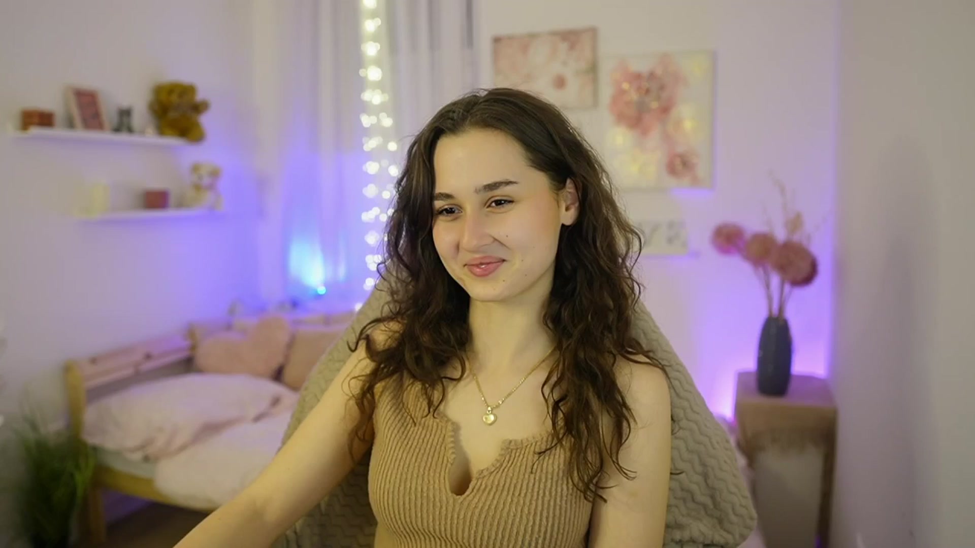 Gallery image thumbnail from Anita_Grey_'s myfreecams stream on, 01/21/2026, 20:02 image 14 of 20