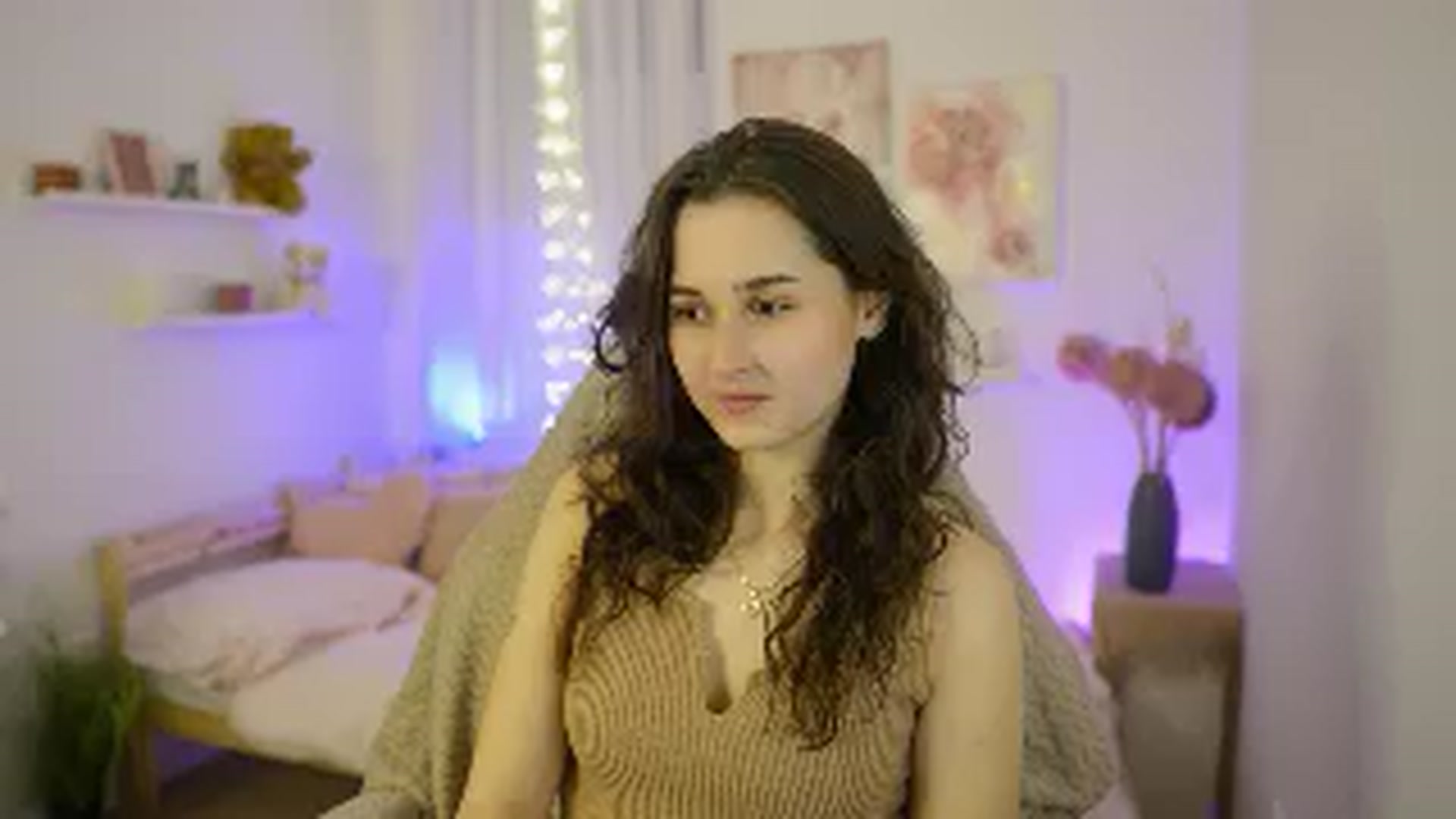 Gallery image thumbnail from Anita_Grey_'s myfreecams stream on, 01/21/2026, 20:02 image 18 of 20