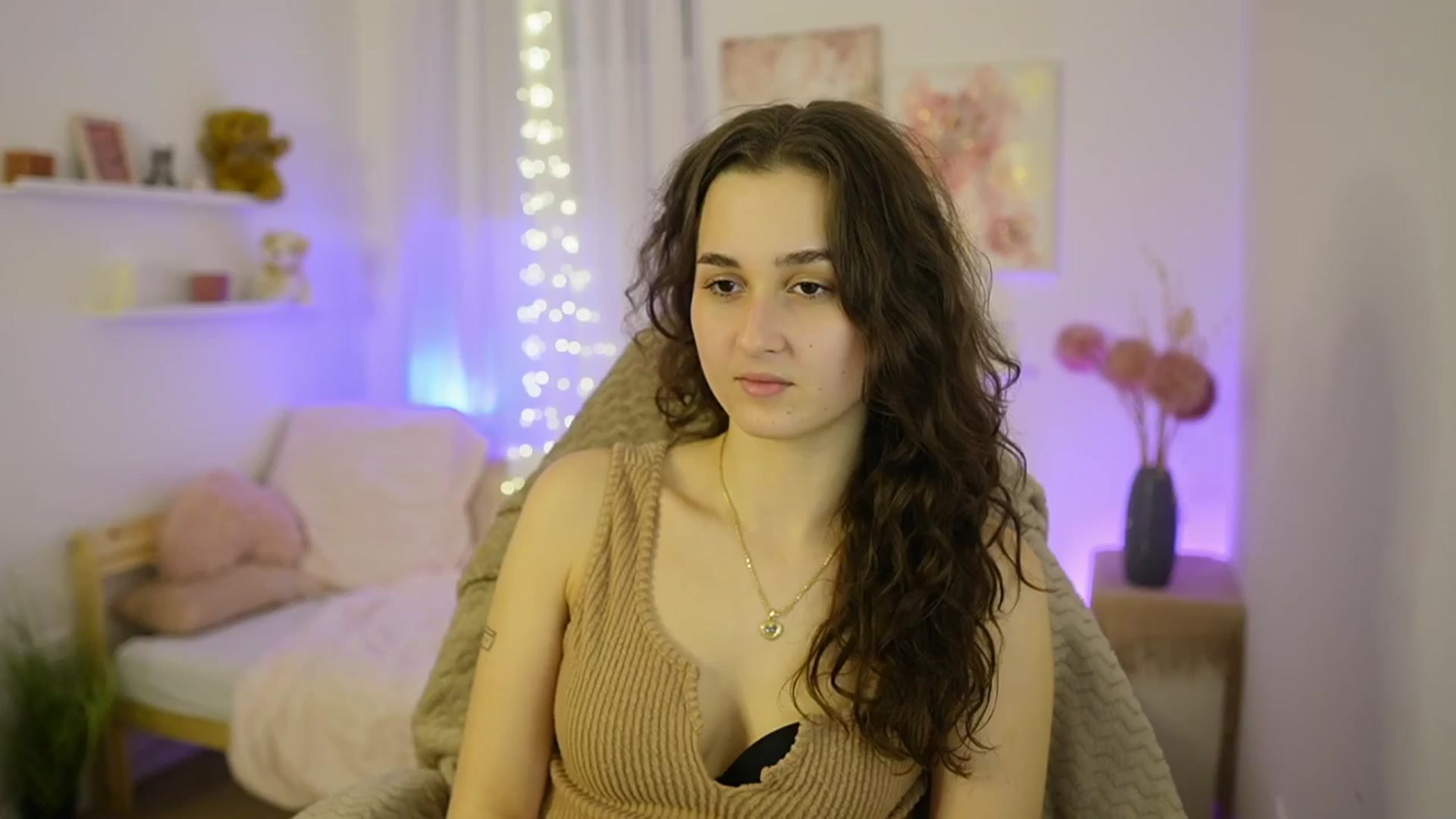 Gallery image thumbnail from Anita_Grey_'s myfreecams stream on, 01/21/2026, 22:34 image 2 of 20