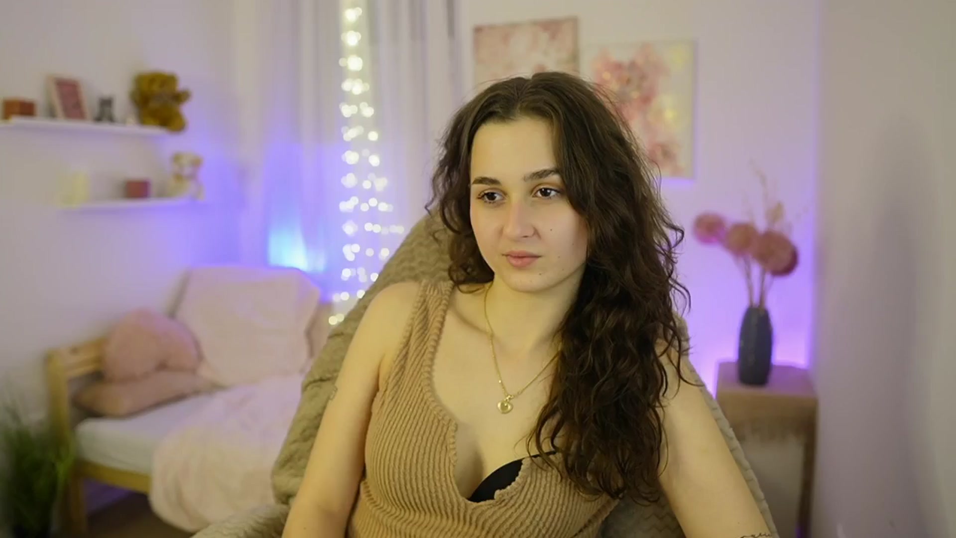 Gallery image thumbnail from Anita_Grey_'s myfreecams stream on, 01/21/2026, 22:34 image 1 of 20