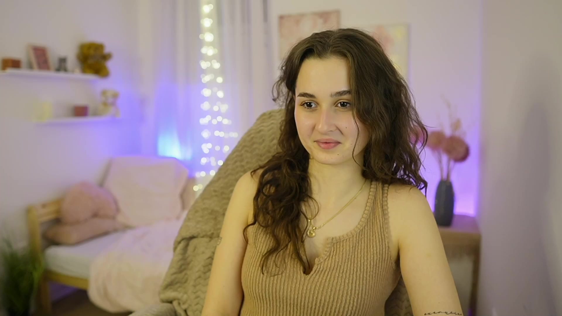 Gallery image thumbnail from Anita_Grey_'s myfreecams stream on, 01/21/2026, 22:34 image 16 of 20