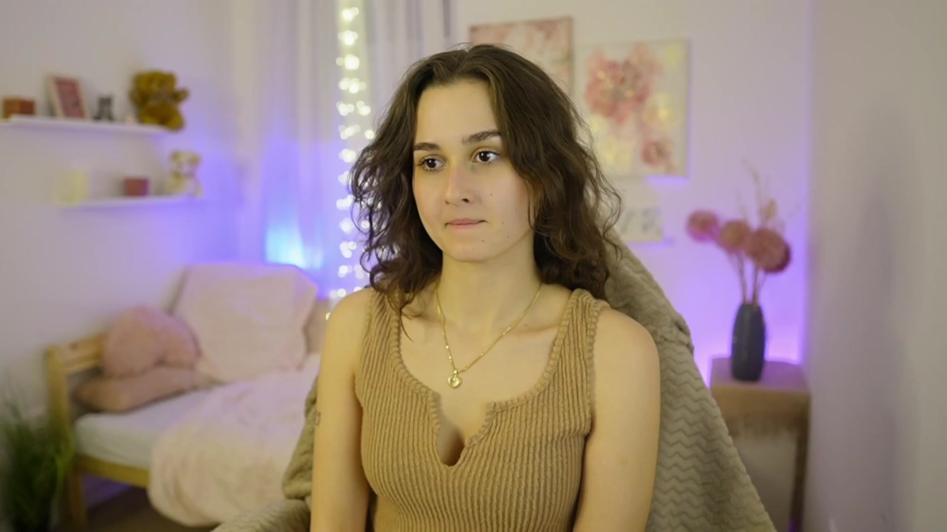 Gallery image thumbnail from Anita_Grey_'s myfreecams stream on, 01/21/2026, 22:34 image 5 of 20