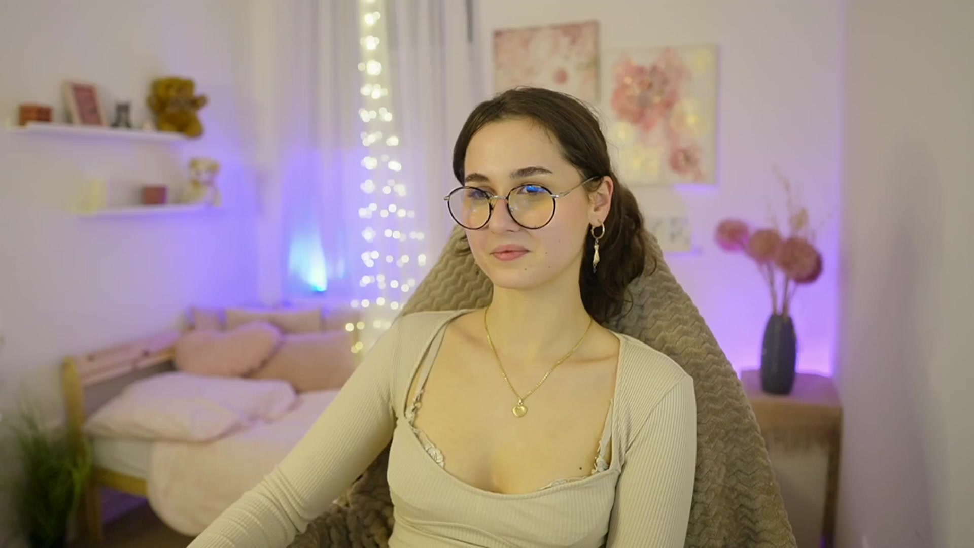 Gallery image thumbnail from Anita_Grey_'s myfreecams stream on, 01/22/2026, 20:54 image 12 of 20