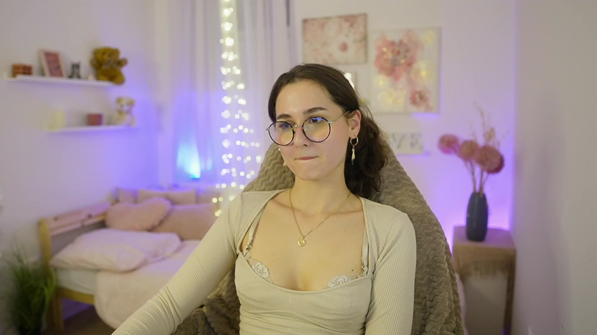 Gallery image thumbnail from Anita_Grey_'s myfreecams stream on, 01/22/2026, 21:38 image 13 of 20