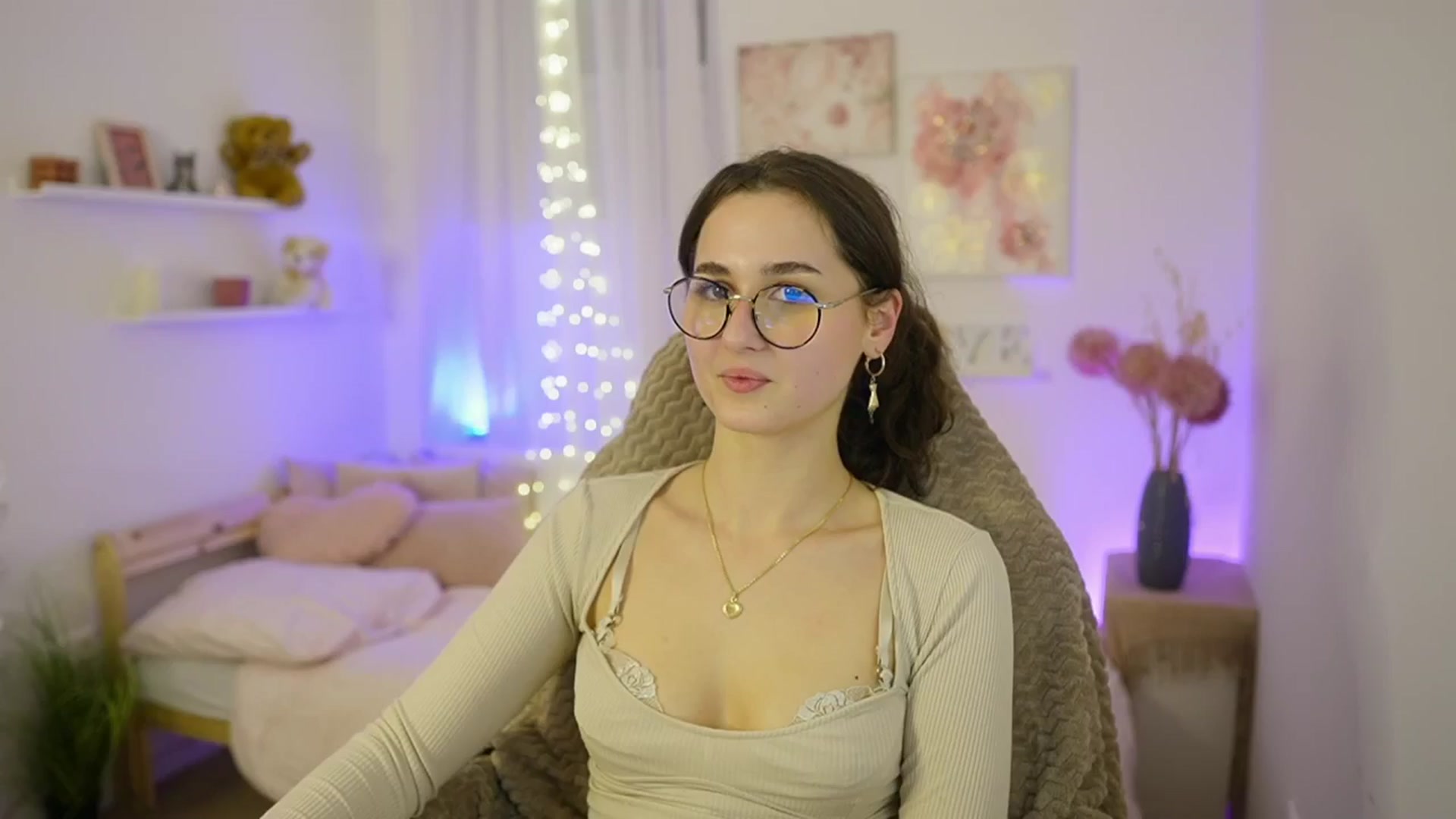 Gallery image thumbnail from Anita_Grey_'s myfreecams stream on, 01/22/2026, 21:38 image 11 of 20