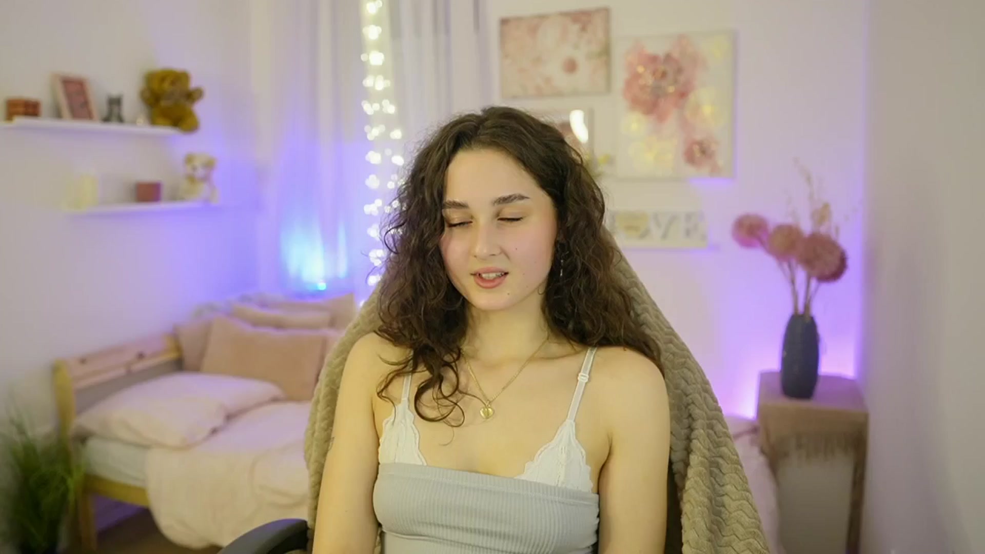 Gallery image thumbnail from Anita_Grey_'s myfreecams stream on, 01/25/2026, 21:00 image 9 of 20