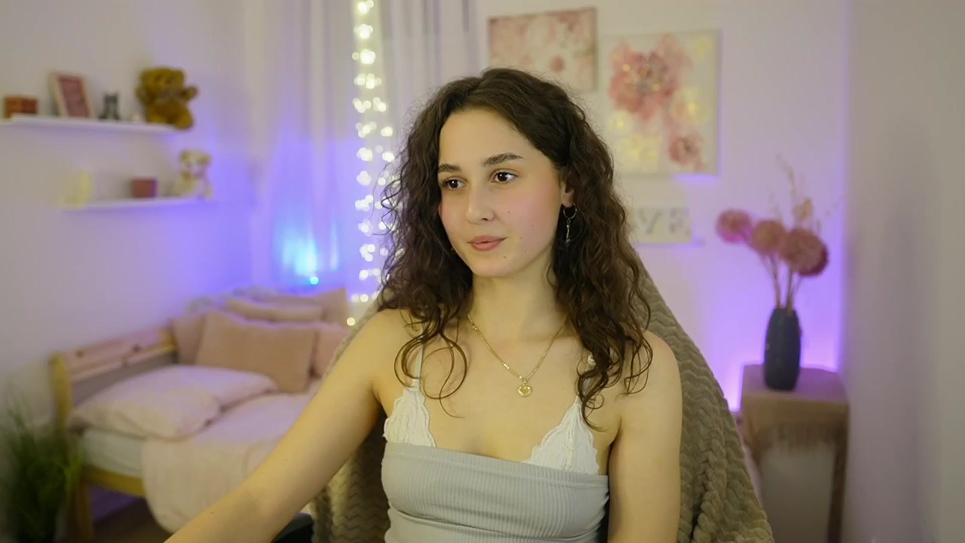 Gallery image thumbnail from Anita_Grey_'s myfreecams stream on, 01/25/2026, 21:00 image 12 of 20